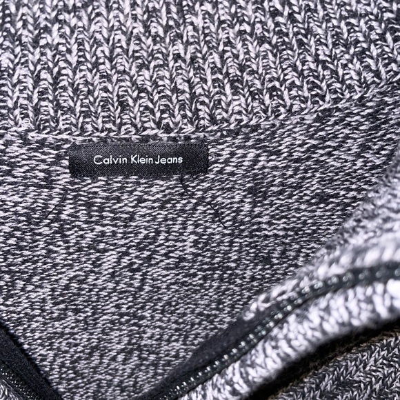 Calvin Klein Mens Quarter Zip - Picture 3 of 3